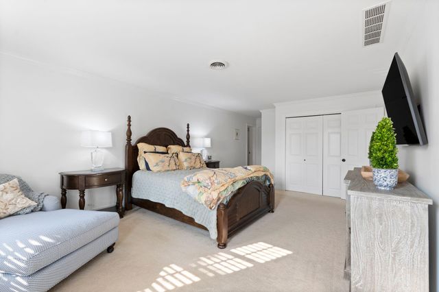 2197 Taborlake Circle, Lexington, KY 40502