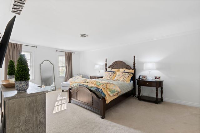 2197 Taborlake Circle, Lexington, KY 40502