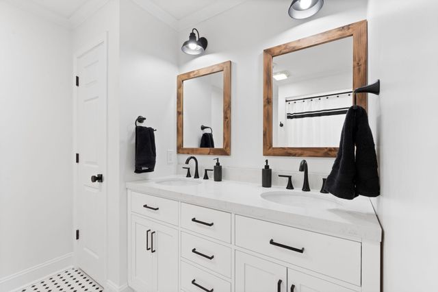 2197 Taborlake Circle, Lexington, KY 40502