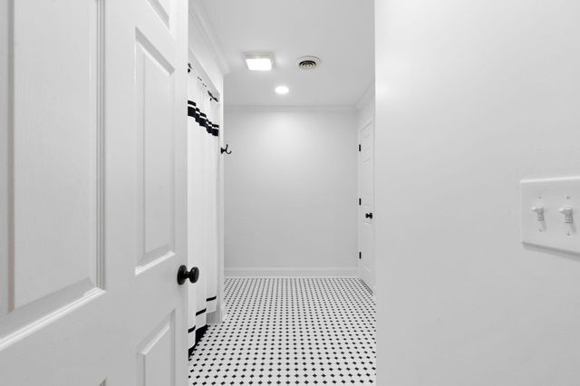 2197 Taborlake Circle, Lexington, KY 40502