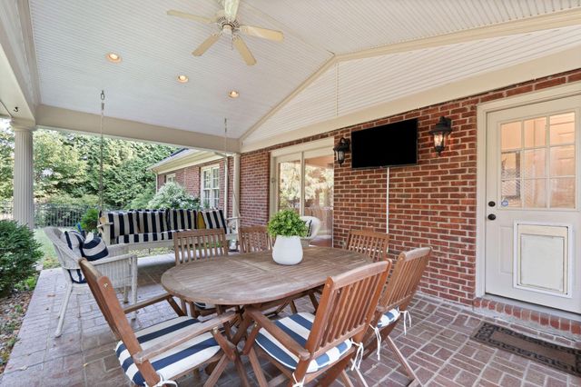 2197 Taborlake Circle, Lexington, KY 40502