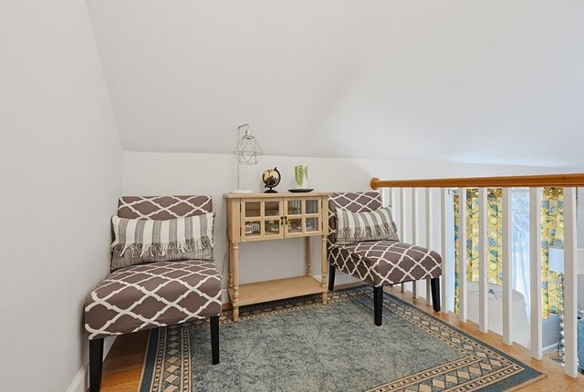 7 Tabor Rd, Uxbridge, MA 01569