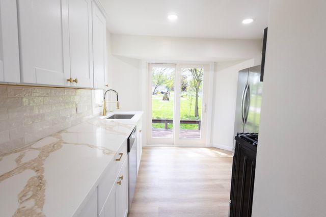 11105 W 105th Place, St. John, IN 46373