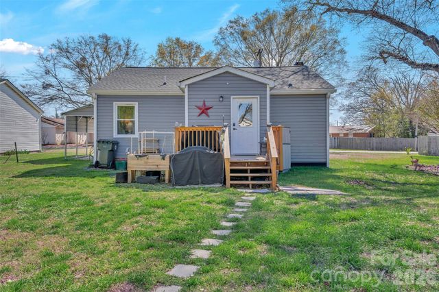 105 Hilltop Lane, Clover, SC 29710