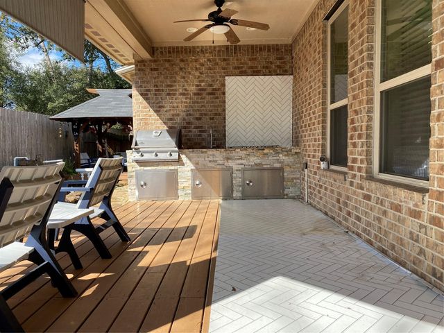 16007 Conners Ace Drive, Spring, TX 77379