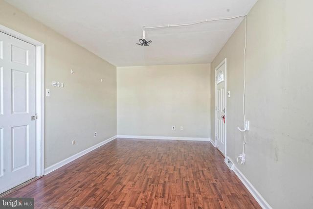 30 TOOL LN, Williamstown, NJ 08094