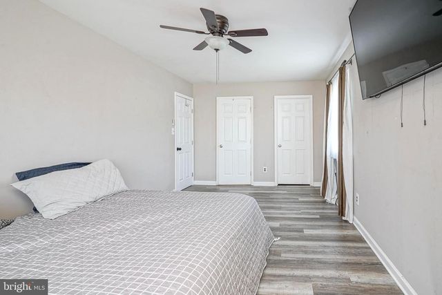 30 TOOL LN, Williamstown, NJ 08094