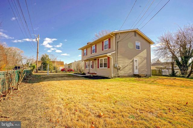 30 TOOL LN, Williamstown, NJ 08094