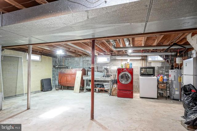 30 TOOL LN, Williamstown, NJ 08094