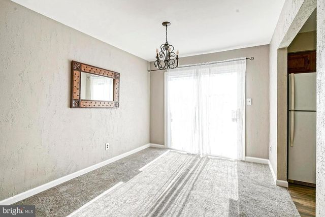 30 TOOL LN, Williamstown, NJ 08094