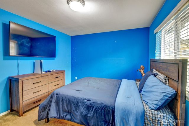 7402 Olympic Drive, Everett, WA 98203