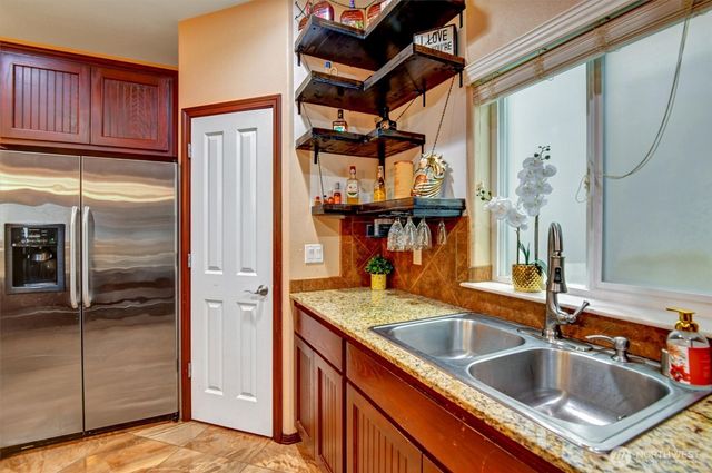 7402 Olympic Drive, Everett, WA 98203