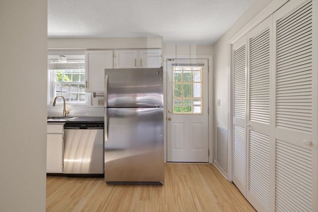 728 Auburn St D4, Whitman, MA 02382