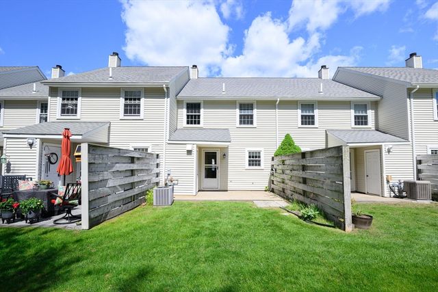 728 Auburn St D4, Whitman, MA 02382