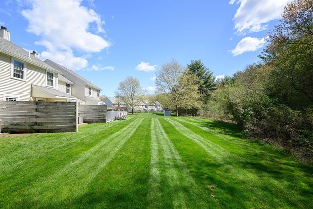 728 Auburn St D4, Whitman, MA 02382