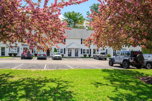 728 Auburn St D4, Whitman, MA 02382