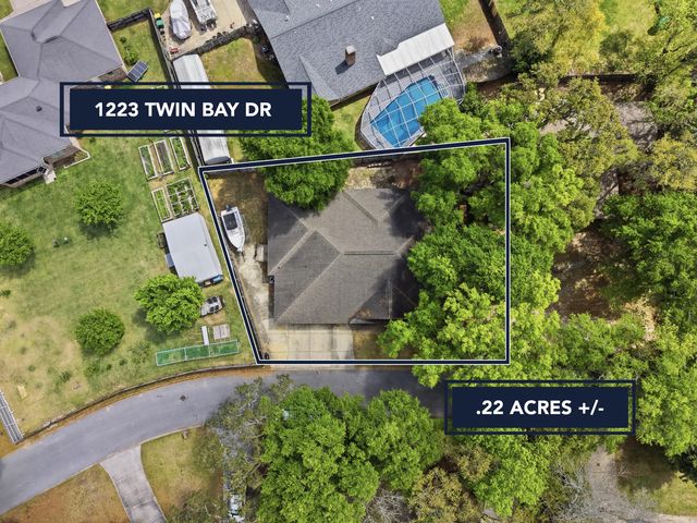 1223 Twin Bay Drive, Fort Walton Beach, FL 32547