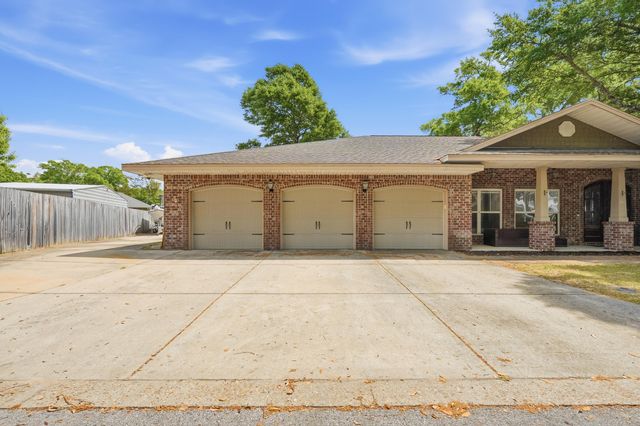 1223 Twin Bay Drive, Fort Walton Beach, FL 32547
