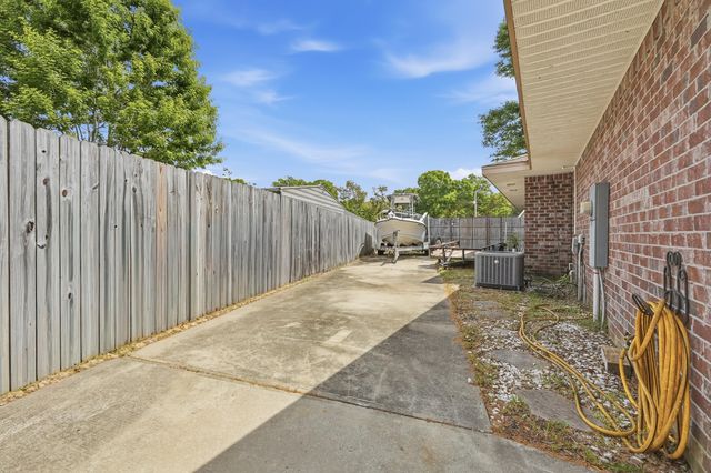 1223 Twin Bay Drive, Fort Walton Beach, FL 32547