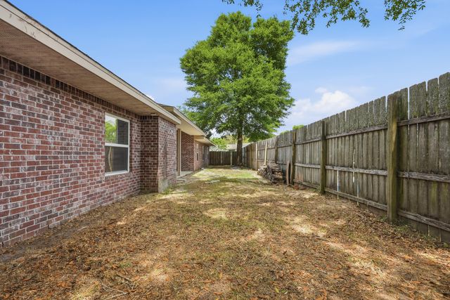 1223 Twin Bay Drive, Fort Walton Beach, FL 32547