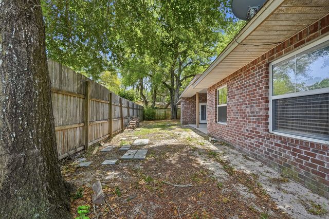 1223 Twin Bay Drive, Fort Walton Beach, FL 32547