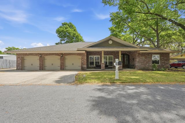 1223 Twin Bay Drive, Fort Walton Beach, FL 32547