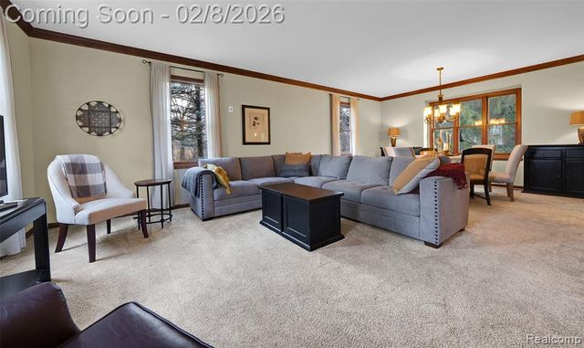 2780 Airport Road, Waterford, MI 48329