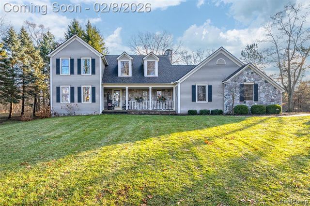 2780 Airport Road, Waterford, MI 48329