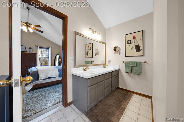 2780 Airport Road, Waterford, MI 48329