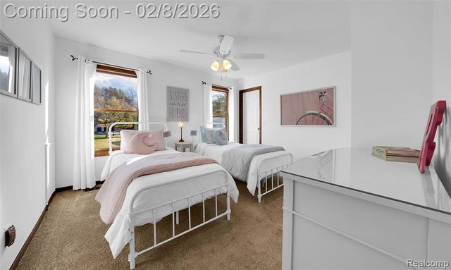 2780 Airport Road, Waterford, MI 48329