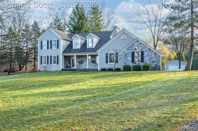 2780 Airport Road, Waterford, MI 48329