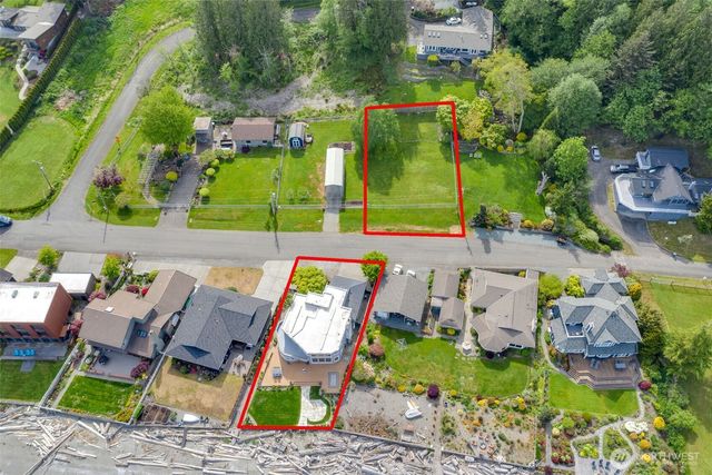 6779 Columbia Beach Drive, Clinton, WA 98236