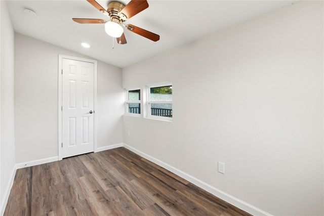 7010 Brownsville Street, Houston, TX 77020