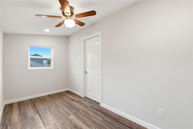 7010 Brownsville Street, Houston, TX 77020
