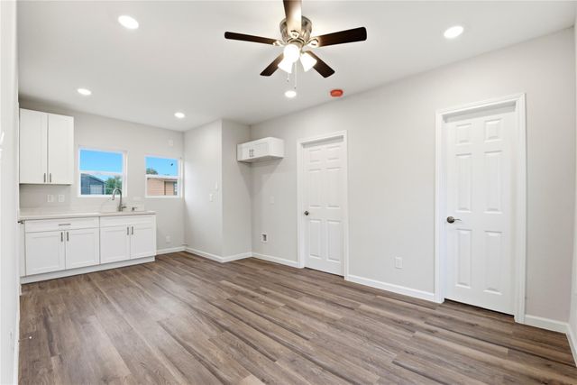 7010 Brownsville Street, Houston, TX 77020