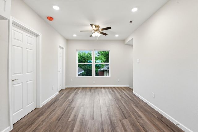 7010 Brownsville Street, Houston, TX 77020