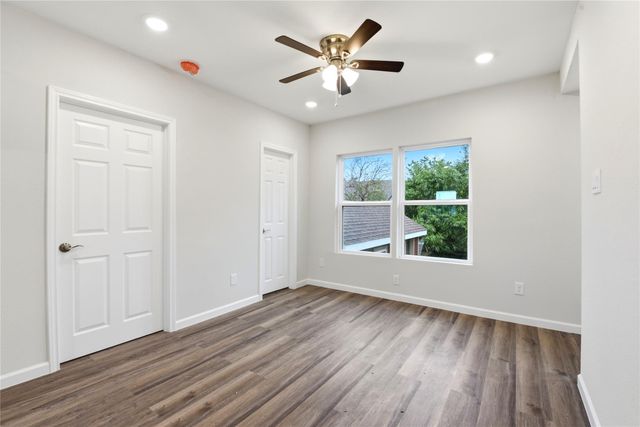 7010 Brownsville Street, Houston, TX 77020