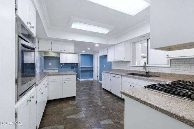 7750 N 17TH Drive, Phoenix, AZ 85021