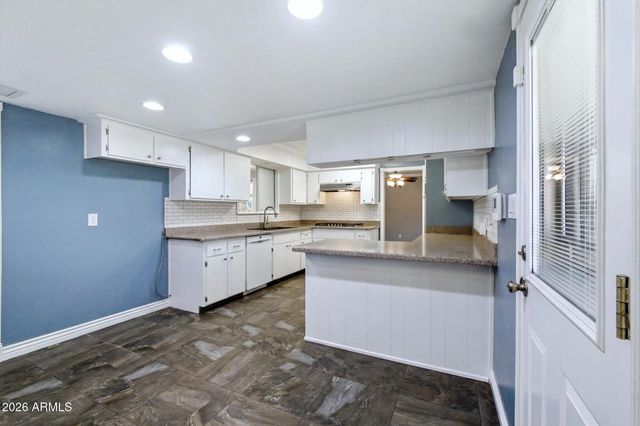 7750 N 17TH Drive, Phoenix, AZ 85021