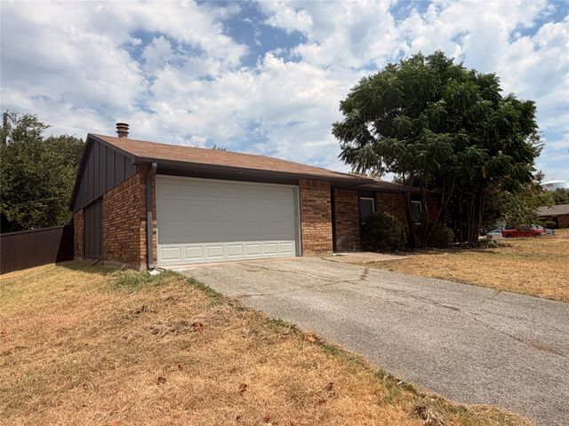 124 W Way Drive, Allen, TX 75002