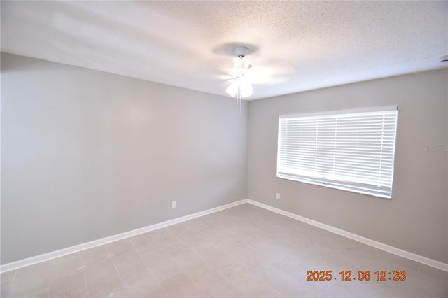 705 2ND AVENUE NW A, Ruskin, FL 33570