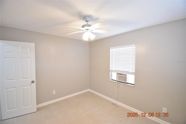 705 2ND AVENUE NW A, Ruskin, FL 33570