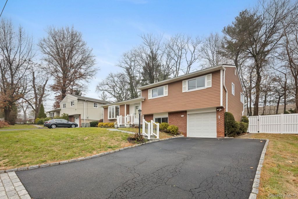 12 Chatham Road, New Rochelle, NY 10804 — photo 2