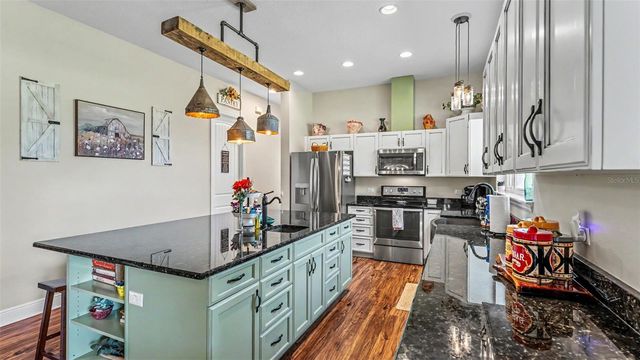 36431 FLORRIE MAE LANE, Dade City, FL 33523