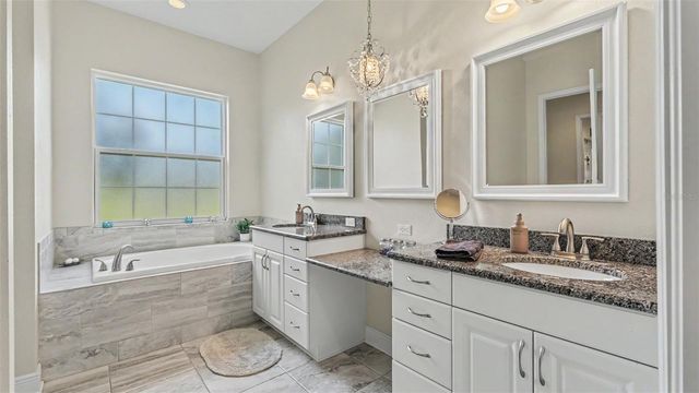 36431 FLORRIE MAE LANE, Dade City, FL 33523