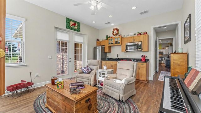 36431 FLORRIE MAE LANE, Dade City, FL 33523