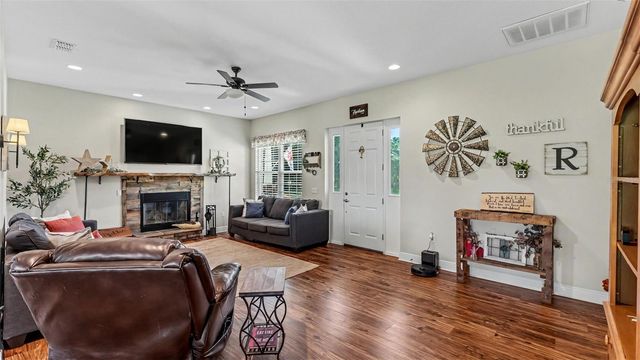 36431 FLORRIE MAE LANE, Dade City, FL 33523