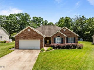 2392 Willowview Drive, Graham, NC 27253