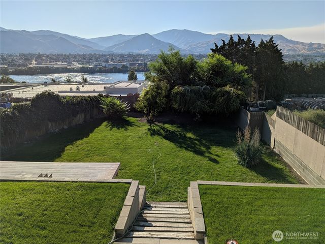 1218 N Ashland, East Wenatchee, WA 98802