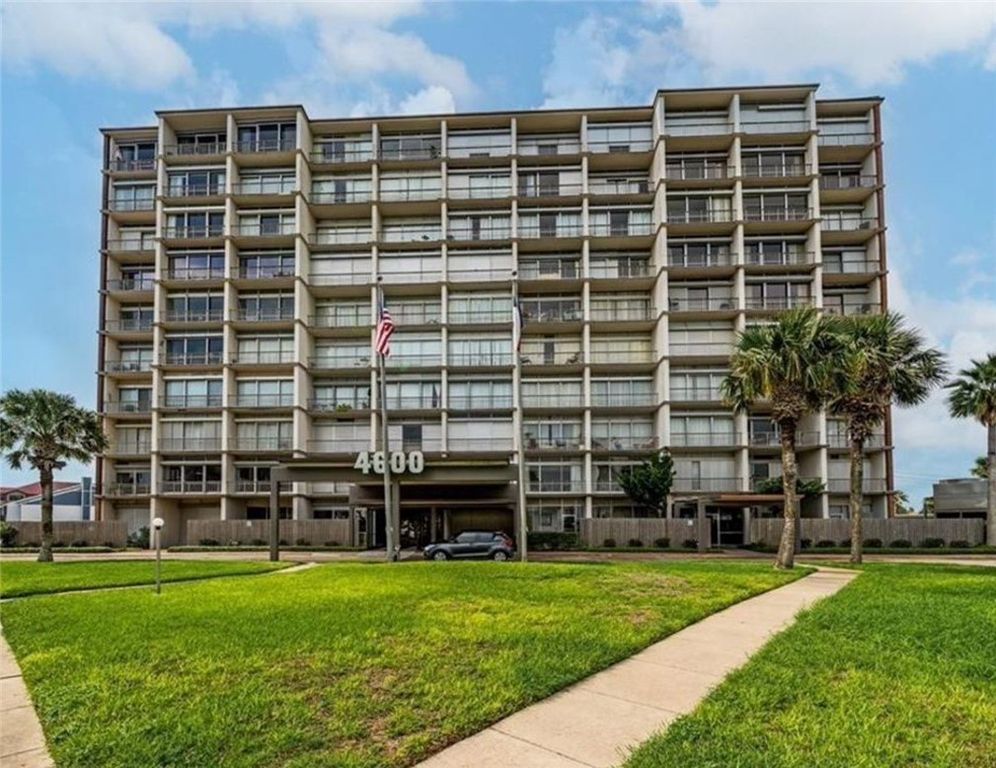 4600 Ocean Dr 403, Corpus Christi, TX 78412 — exterior